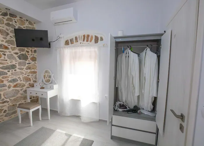 Το Πέτρινο Λουλούδι Της Ειρήνης Lägenhet Kálymnos