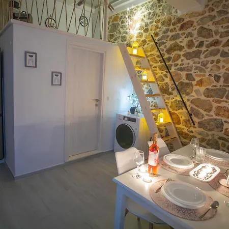 Το Πέτρινο Λουλούδι της Ειρήνης Apartmán *