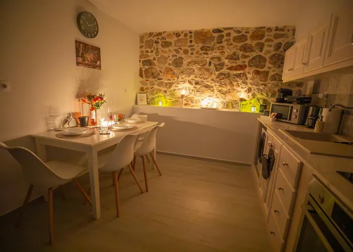 Το Πέτρινο Λουλούδι Της Ειρήνης Daire Kilimli