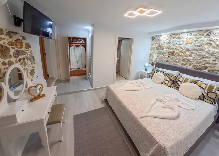 Το Πέτρινο Λουλούδι Της Ειρήνης Kilimli